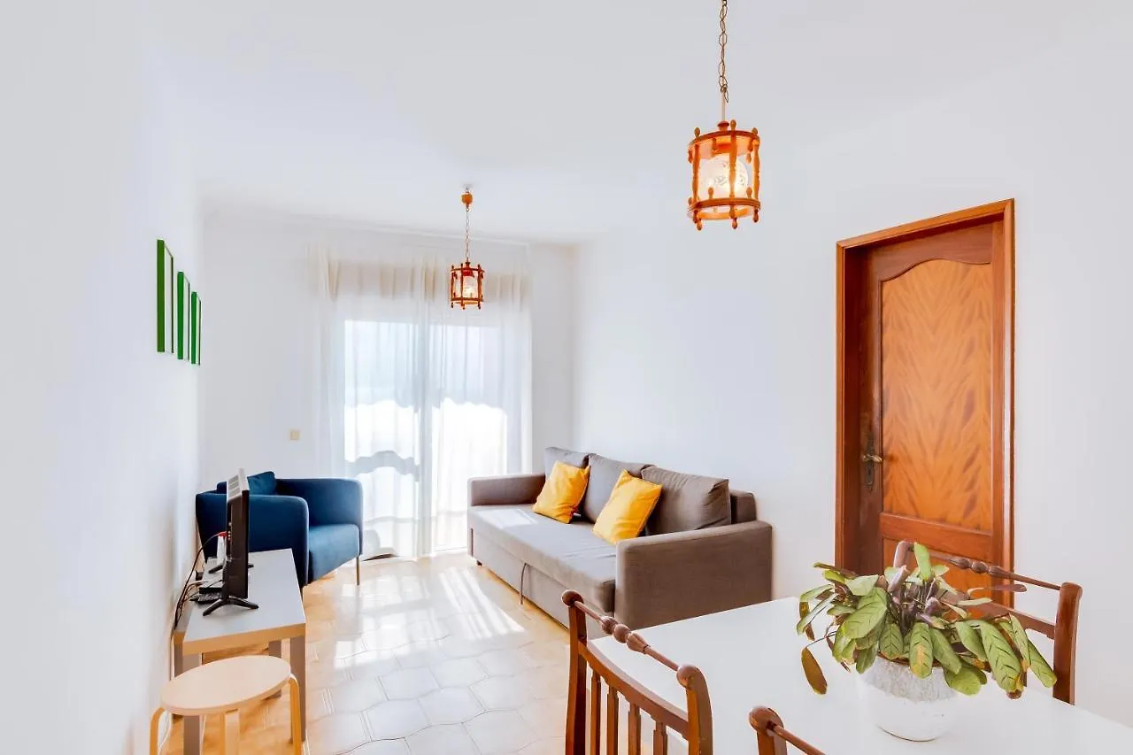 Appartement Al - Apartamento Girassol Quarteira Portugal